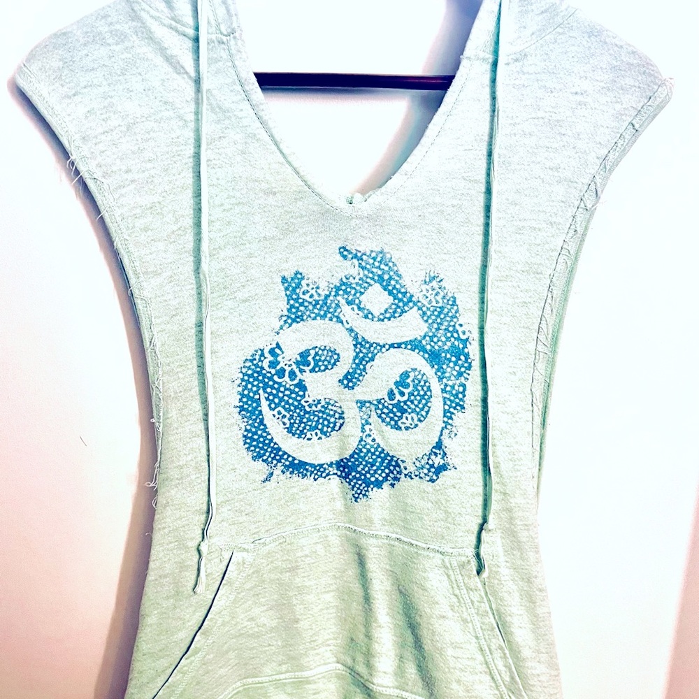 YOGAGLYPHS Om Sleeveless Hoodie - Sea Foam Green w/ Drawstrings and Front Pocket